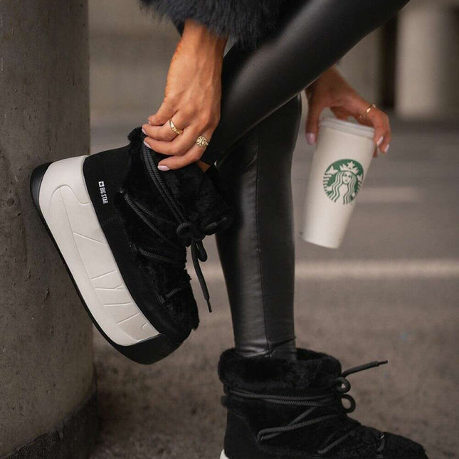 Snow boots model 202227