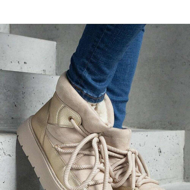 Snow boots model 204703