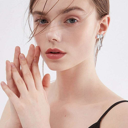 Sophisticated 1.12 Carat Lab-Grown Diamond Bow Earrings with Sterling Silver and Platinum or 18K Gold Finishes - Très Elite