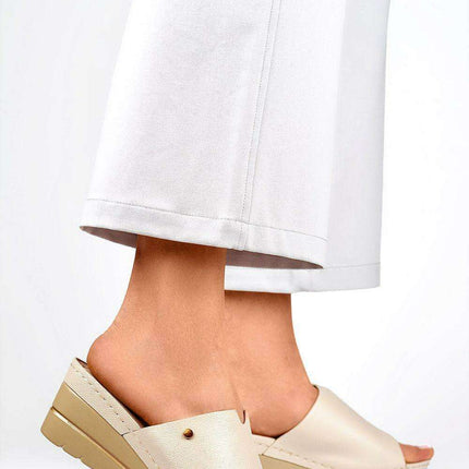 Sophisticated Anchor Heel Sandals - Très Elite