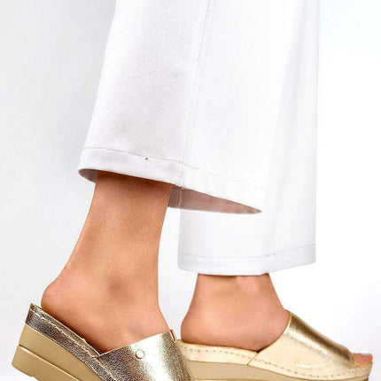 Sophisticated Anchor Heel Sandals - Très Elite