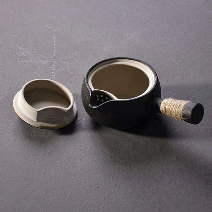 Sophisticated Black Ceramic Kyusu Tea Set with 500ml Chinese Tea Brewer and Serving Accessories - Stylish and Practical Choice - Très Elite