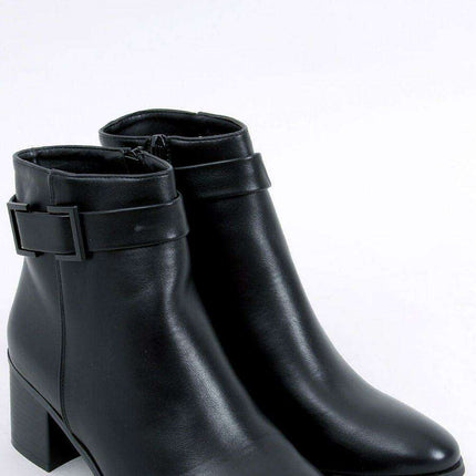 Sophisticated Black Heel Boots for Modern Elegance - Très Elite
