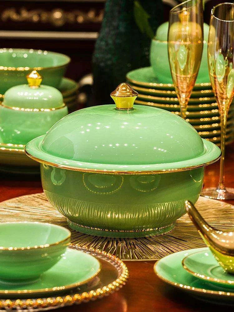 Sophisticated Blue and White Porcelain Dinnerware Set with Opulent Gold Accents - Très Elite