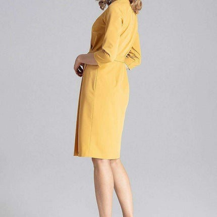 Sophisticated Business Dress with Stylish Waist Belt - Très Elite