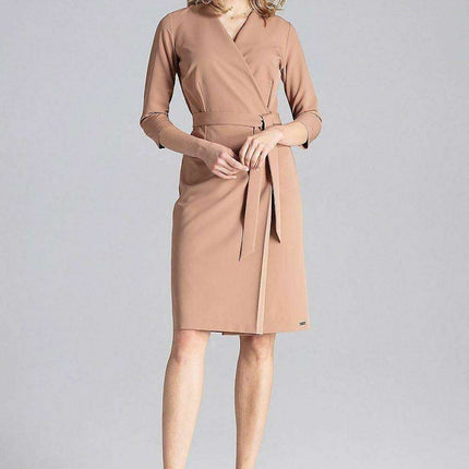 Sophisticated Business Dress with Stylish Waist Belt - Très Elite