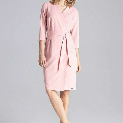Sophisticated Business Dress with Stylish Waist Belt - Très Elite