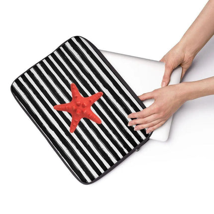 Sophisticated Chic Laptop Sleeves - Stylish Shield for Your Devices