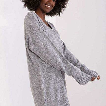 Sophisticated Contemporary Knit Sweater with Timeless Elegance - Très Elite