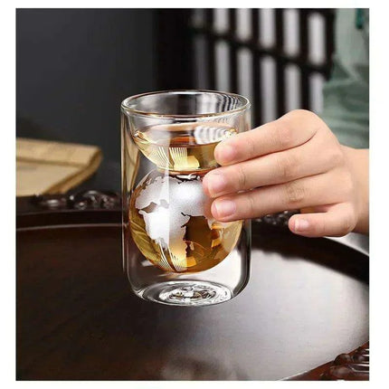Sophisticated Double-Walled Globe-Shaped Glass Cup for All Your Favorite Drinks - Très Elite