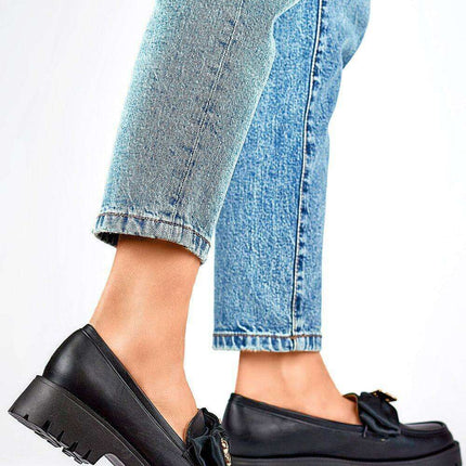 Sophisticated Eco-Leather Moccasins for Contemporary Women - Très Elite