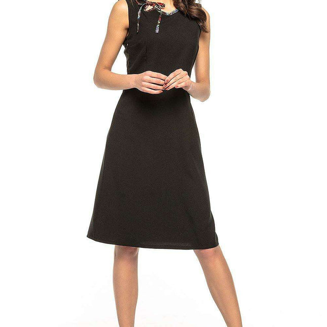 Sophisticated Femme Fatale Day Dress