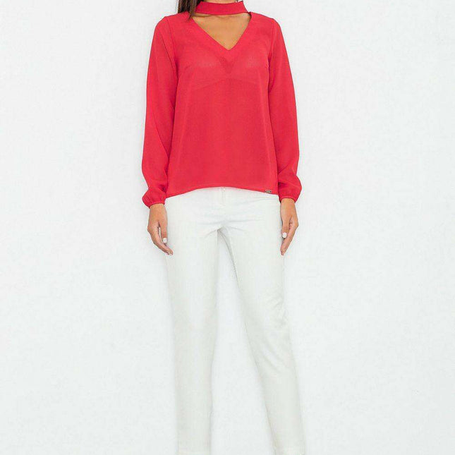 Sophisticated Figl Blouse with Distinctive Neckline and Fashionable Sash - A Timeless Essential for Every Occasion