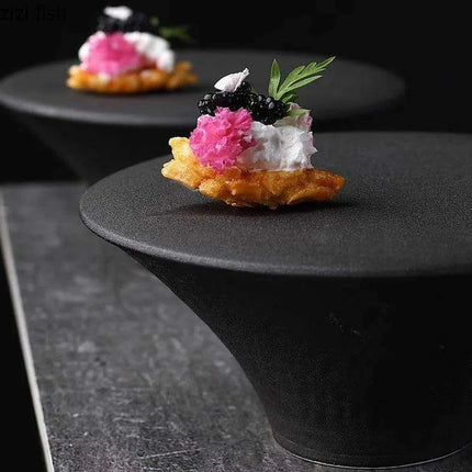 Sophisticated High Foot Ceramic Dessert Plate for Elegant Culinary Presentations - Ideal for Sushi and Unique Snacks - Très Elite