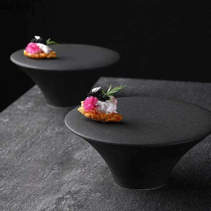 Sophisticated High Foot Ceramic Dessert Plate for Elegant Culinary Presentations - Ideal for Sushi and Unique Snacks - Très Elite