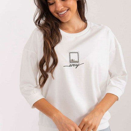 Sophisticated Jet-Pattern Blouse for Effortless Style