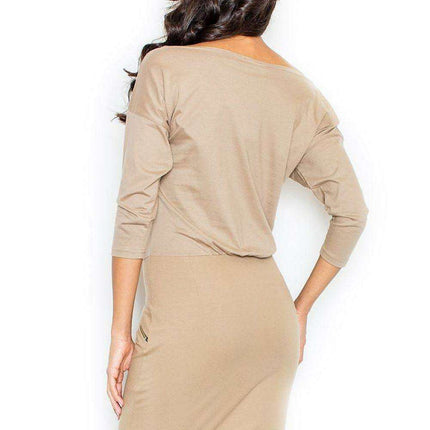 Sophisticated Kimono Sleeve Day Dress with Chic Gold Zipper Pockets - Contemporary Elegance - Très Elite
