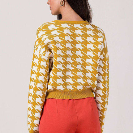 Sophisticated Knit Cardigan: Elegant Button-Up Sweater for Layering - Très Elite