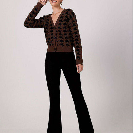 Sophisticated Knit Cardigan: Elegant Button-Up Sweater for Layering - Très Elite