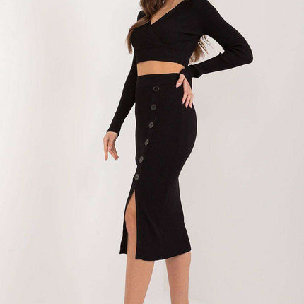 Sophisticated Knit Set: Sweater and Midi Skirt Combination - Très Elite