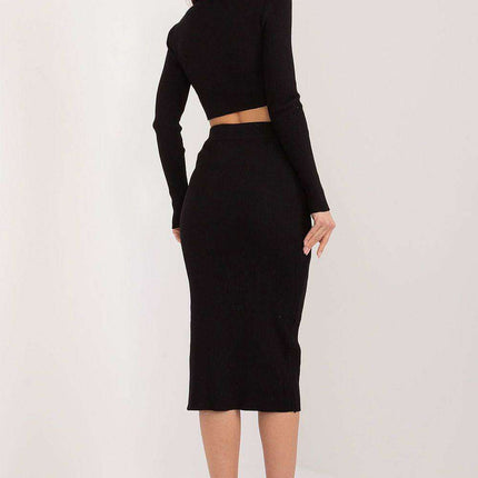 Sophisticated Knit Set: Sweater and Midi Skirt Combination - Très Elite