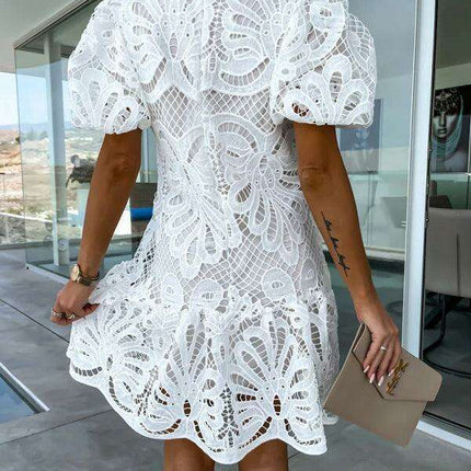 Sophisticated Lace Accented Shift Dress for Effortless Style - Très Elite