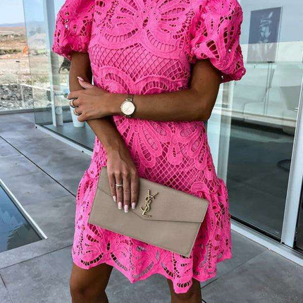Sophisticated Lace Accented Shift Dress for Effortless Style