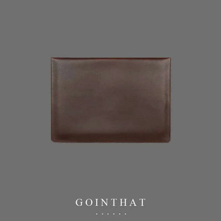 Sophisticated Leather Laptop Case for the Modern Professional Woman - Très Elite