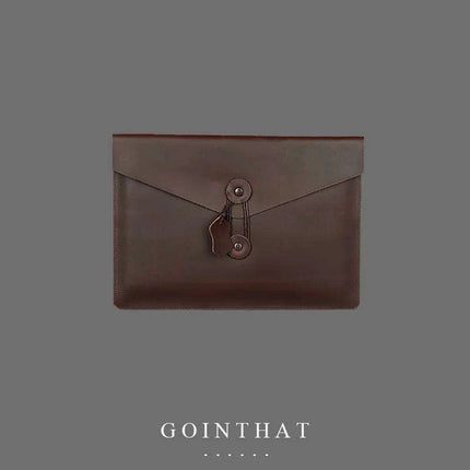 Sophisticated Leather Laptop Case for the Modern Professional Woman - Très Elite