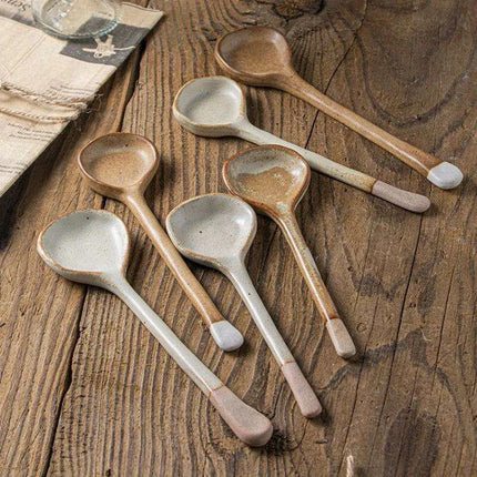 Sophisticated Long-Handled Japanese Ceramic Ladle - A Must-Have Dining Accessory - Très Elite