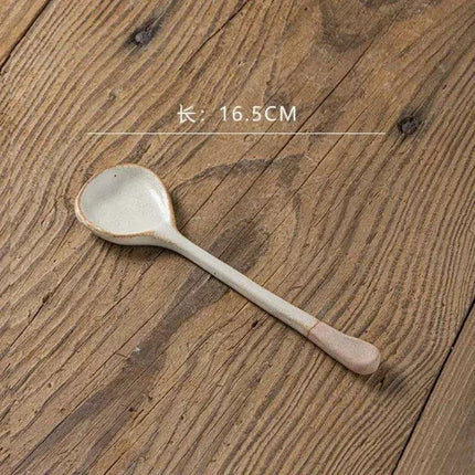 Sophisticated Long-Handled Japanese Ceramic Ladle - A Must-Have Dining Accessory - Très Elite