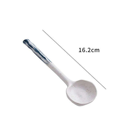 Sophisticated Long-Handled Japanese Ceramic Spoon for Soups, Ramen, and Rice - Essential Culinary Accessory - Très Elite