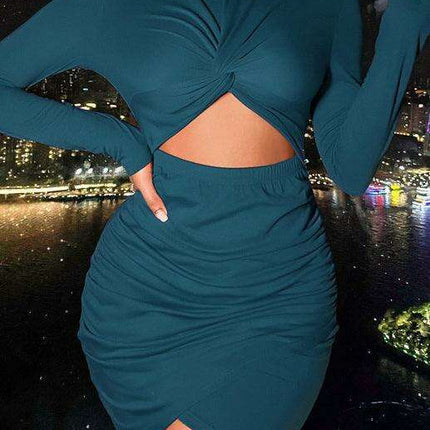 Sophisticated Long-Sleeve Bodycon Dress with Stylish Cropped Hem and Flattering Fit - Très Elite