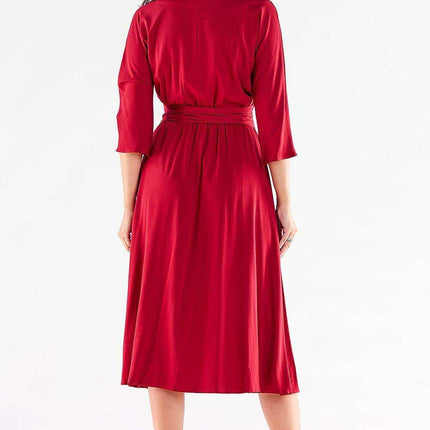 Sophisticated Midi Dress with Elegant Belt - Perfect for Any Event - Très Elite