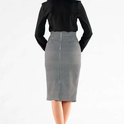 Sophisticated Midi Pencil Skirt with Hidden Zipper - Très Elite