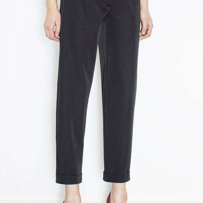 Sophisticated Modern Ankle Trousers with Elevated Waist Design