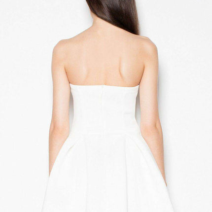 Sophisticated Off-the-Shoulder Cocktail Dress - Venaton's Luxe Collection - Très Elite