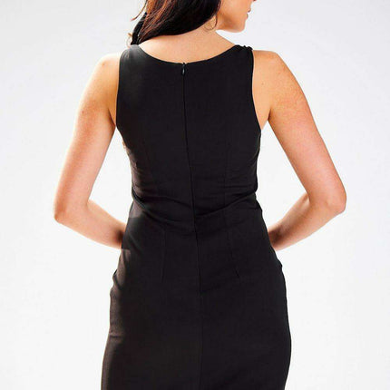 Sophisticated Polish-Made Daydress with Stylish Shoulder Accents - Très Elite