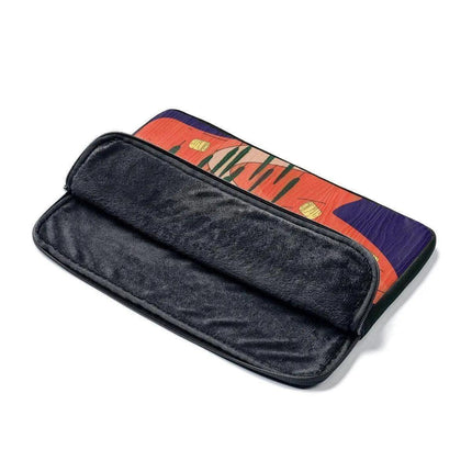 Sophisticated Protection: Maison d'Elite Stylish Laptop Sleeve