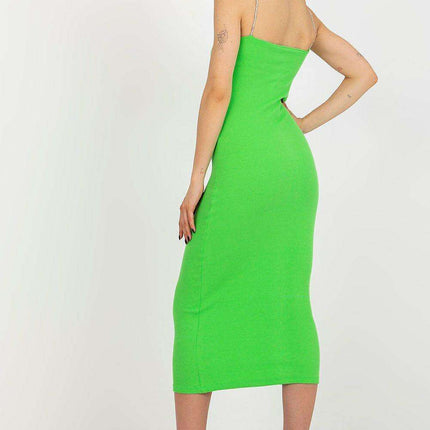 Sophisticated Ribbed Pencil Dress for Effortless Daytime Style - Très Elite
