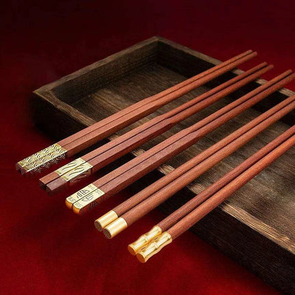 Sophisticated Ruby Bamboo Chopstick Collection - Transform Your Asian Dining Adventure - Très Elite