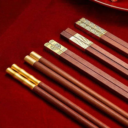 Sophisticated Ruby Bamboo Chopstick Collection - Transform Your Asian Dining Adventure - Très Elite