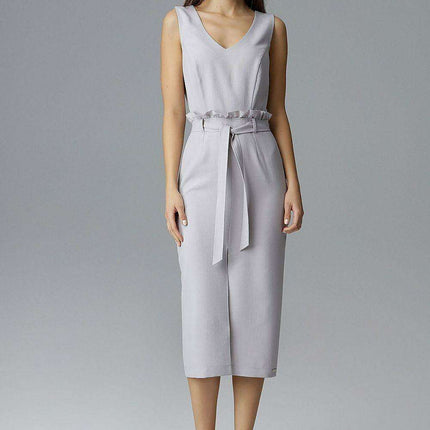 Sophisticated Ruffle-Accented Evening Gown - Très Elite