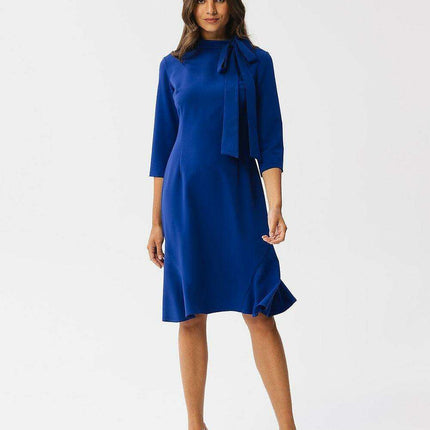 Sophisticated Ruffle-Back Day Dress with Stand-Up Collar - Très Elite