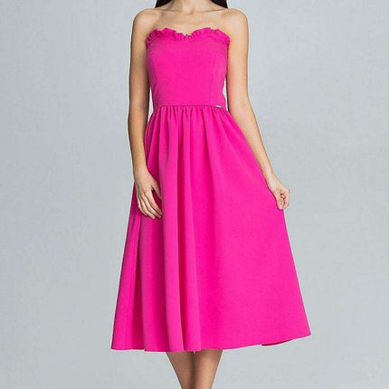 Sophisticated Ruffled Evening Gown for Celebratory Events - Très Elite