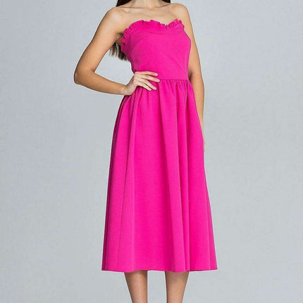 Sophisticated Ruffled Evening Gown for Celebratory Events - Très Elite