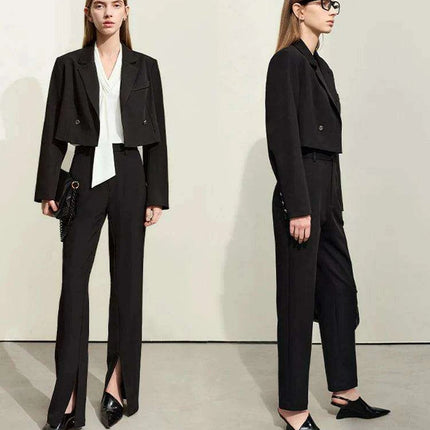 Sophisticated Spring Short Blazer with Structured Shoulder Pads - Chic Professional Outerwear - Très Elite
