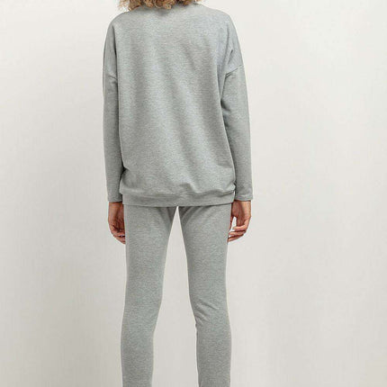 Sophisticated Stand-Up Collar Knit Pullover - Très Elite