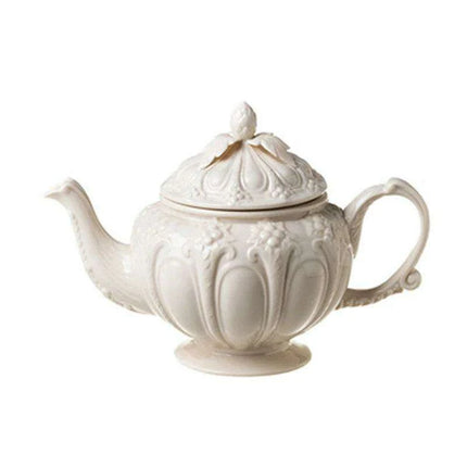 Sophisticated Tea Set: Handcrafted Ceramic Teapot and Mugs Ensemble - Très Elite