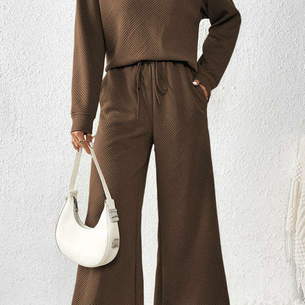 Sophisticated Textured Dark Brown Lounge Set for Effortless Elegance - Très Elite